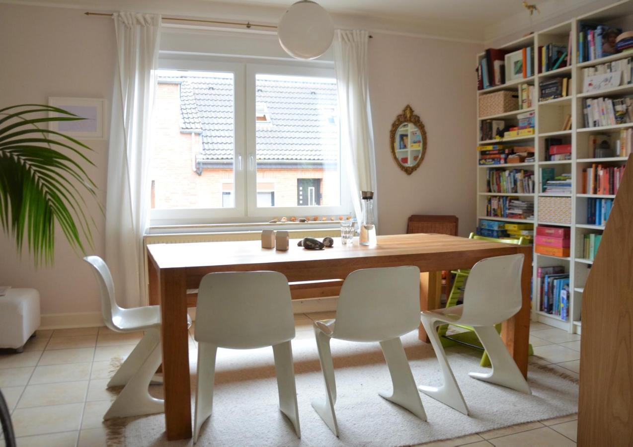 Gaestezimmer Mit Garten In Fischeln クレーフェルト エクステリア 写真