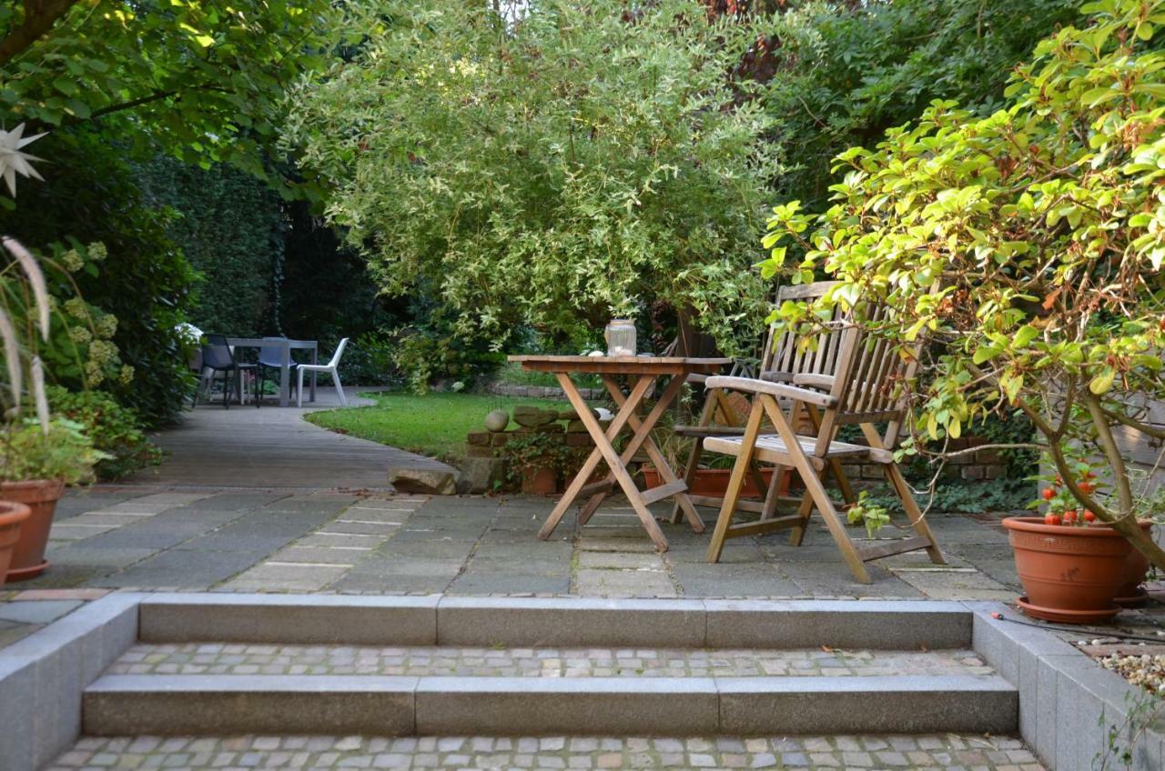Gaestezimmer Mit Garten In Fischeln クレーフェルト エクステリア 写真
