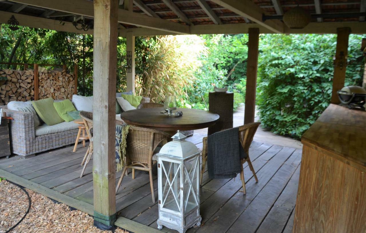 Gaestezimmer Mit Garten In Fischeln クレーフェルト エクステリア 写真